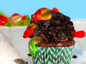 Dirt Cupcakes