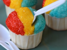 Snow Cone Cupcakes