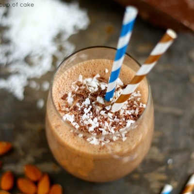 Skinny Almond Joy Smoothie
