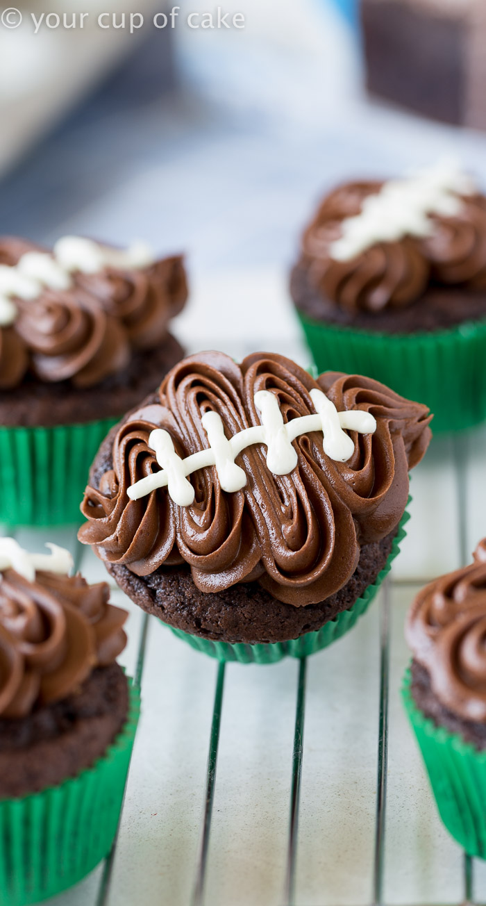 Easy Football Cupcakes with a video to show you how to decorate! 