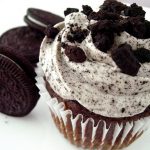 Oreo Crumb Cupcakes