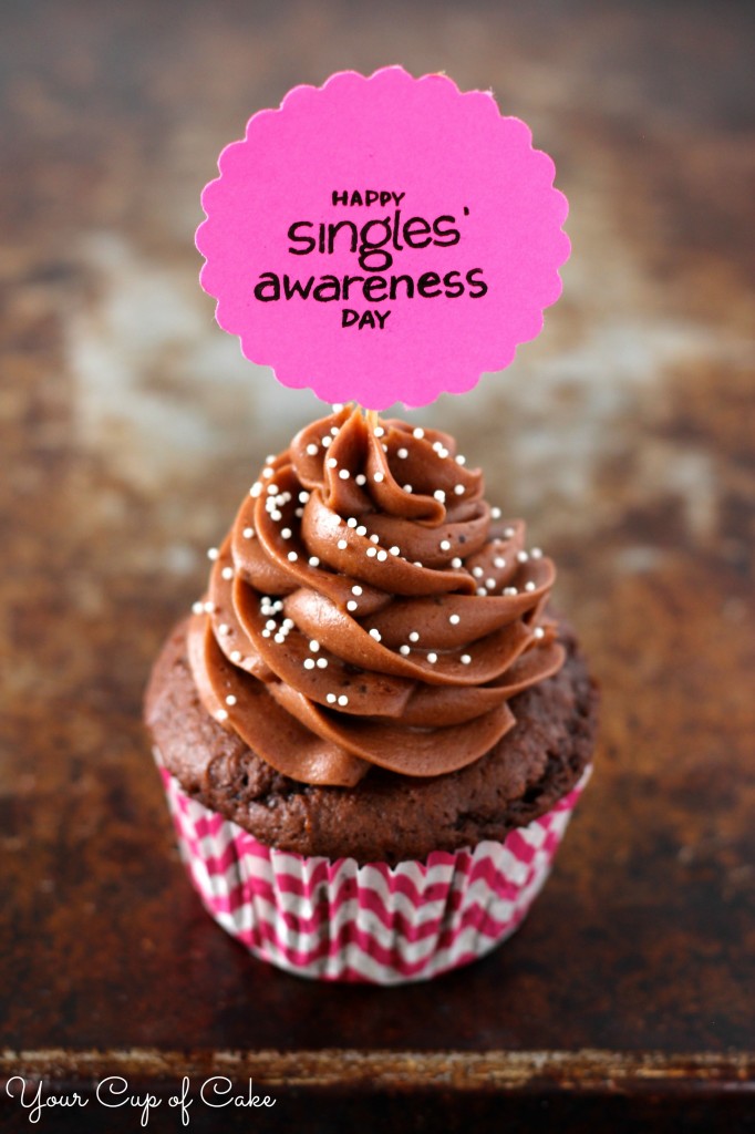 Happy Singles Awareness Day Cupcake