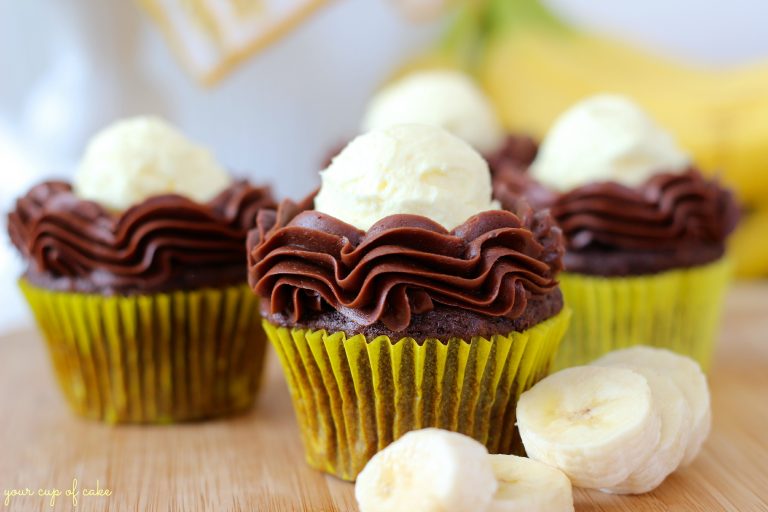 Chocolate Banana Cream Pie Cupcakes