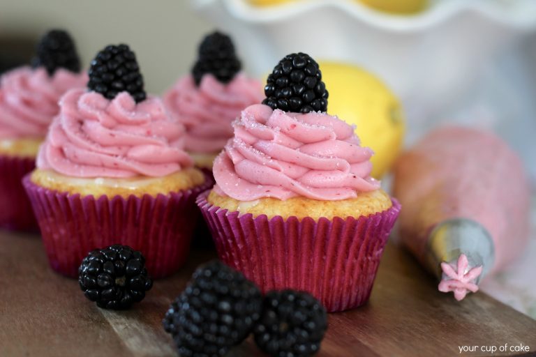 Blackberry Lemonade Cupcakes