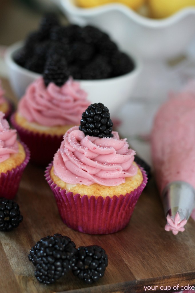 Blackberry Lemonade Cupcakes