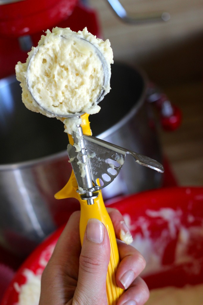 using a cupcake scoop