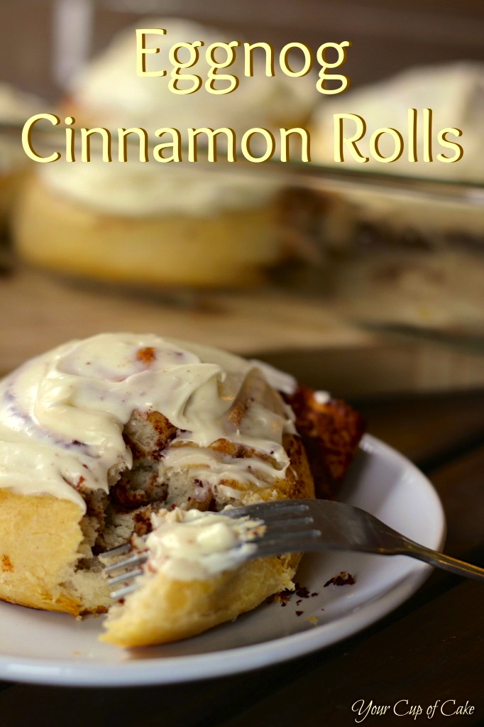 eggnog-cinnamon-rolls