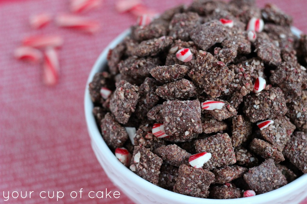 Candy Cane Muddy Buddies