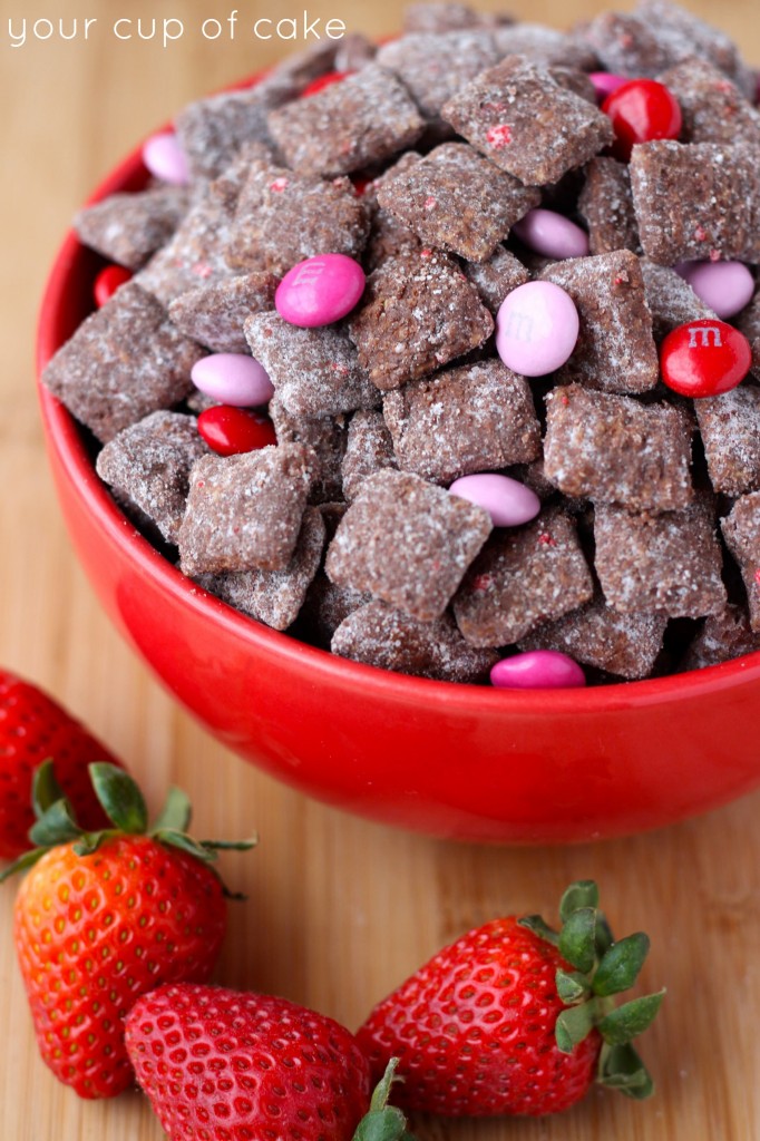 Chocolate Strawberry Muddy Buddies