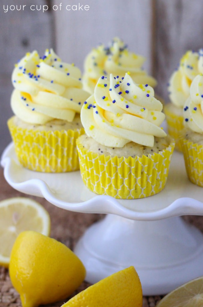 Lemon Poppy Seed Cupcakes with Lemon Quick Mousse