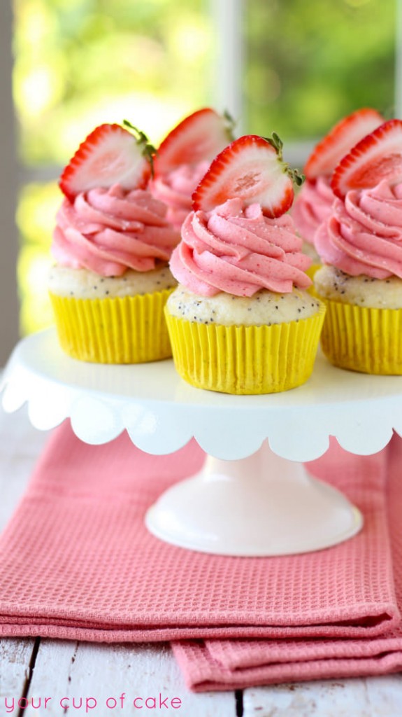 Lemon Poppy Seed Strawberry Cupcakes