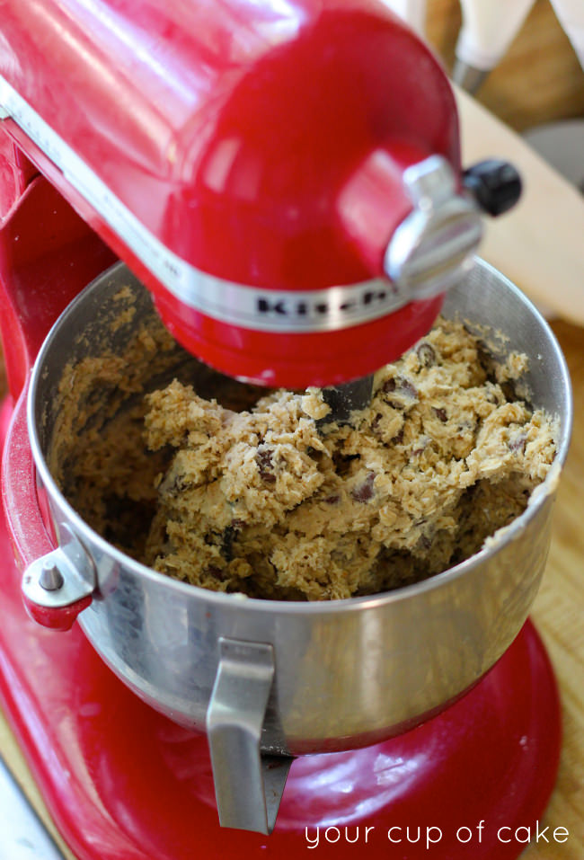 Perfect Oatmeal Chocolate Chip Cookies