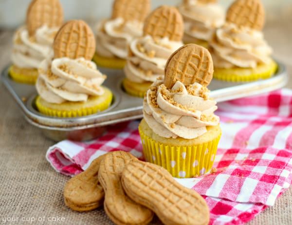 Nutter Butter Banana Cupcakes