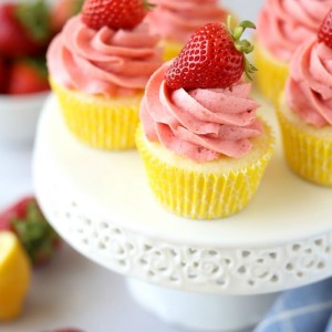 Strawberry Lemonade Cupcake