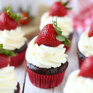 Chocolate Strawberry Cheesecake Cupcakes with chocolate ganache, yum! My new favorite cupcakes!