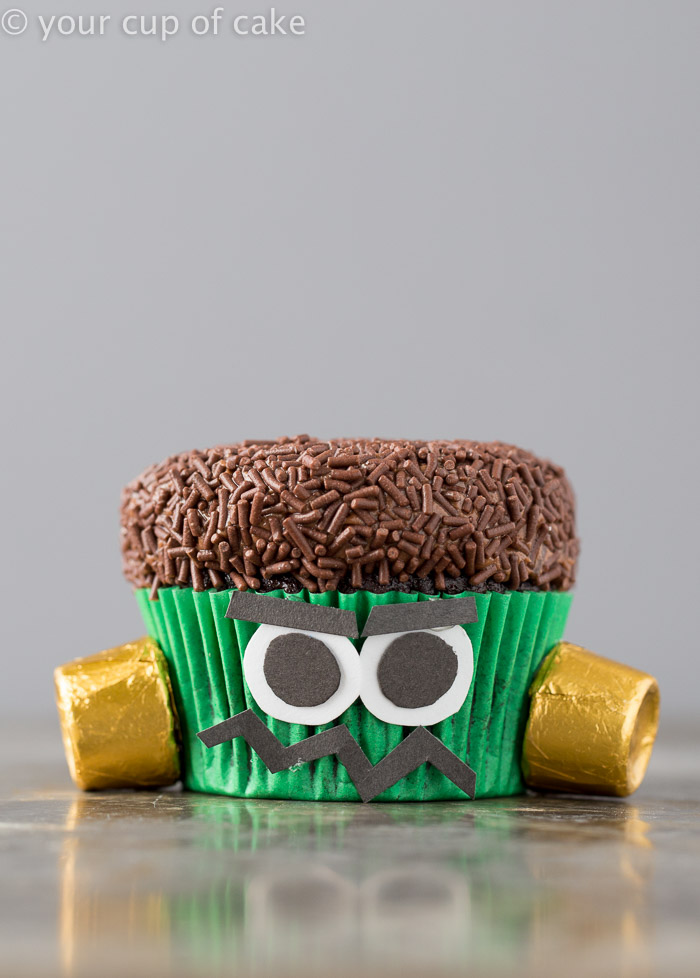 How to make cute and easy Frankenstein Cupcakes, perfect for Halloween!