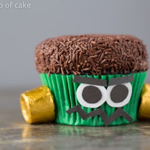 How to make cute and easy Frankenstein Cupcakes, perfect for Halloween!