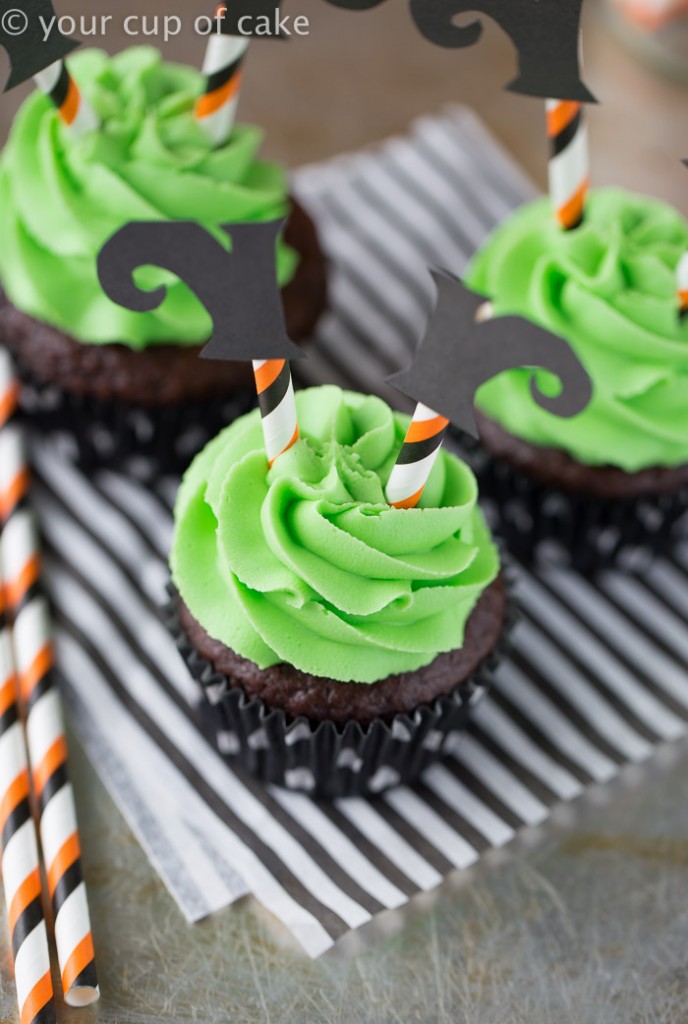 Wicked Witch Cupcakes! So fun for a Halloween party! 