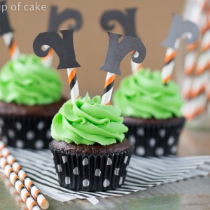 Wicked Witch Cupcakes! So fun for a Halloween party!