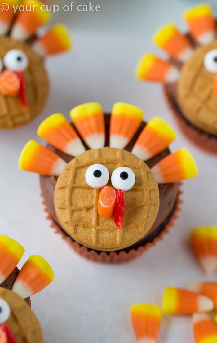 Thanksgiving Turkey Cupcakes! So cute and perfect for the kids!