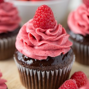Chocolate Raspberry Cupcakes, this recipe is easy and delicious!