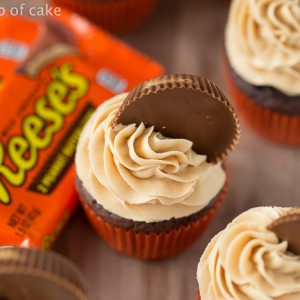 Reese's Peanut Butter Cupcakes with the fluffiest peanut butter frosting! Yum!