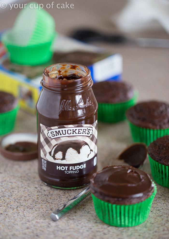 How to use hot fudge sauce on cupcakes, yum!