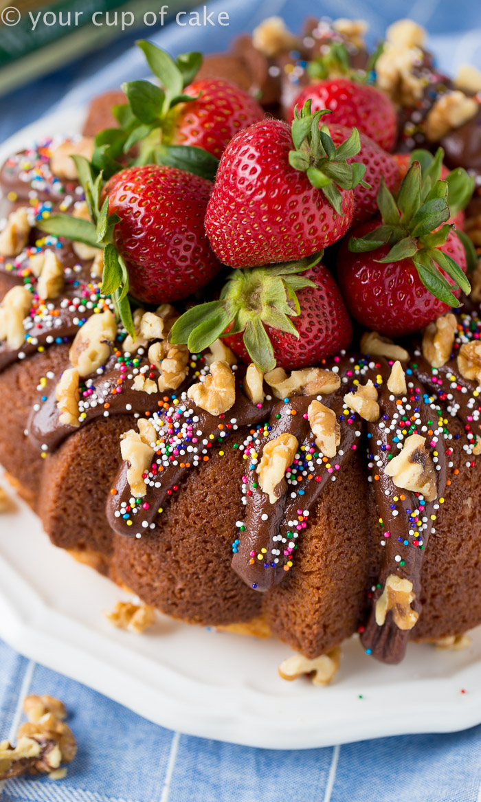 Banana Split Bundt Cake for all your summer parties! This recipe is incredible!