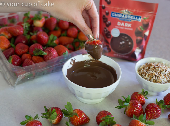 How to make chocolate dipped strawberries