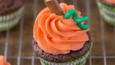 Pumpkin Swirl Cupcakes For Halloween Your Cup Of Cake