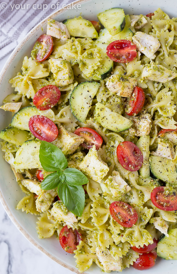 All my friends are OBSESSED with this 5 Ingredient Summer Pesto Pasta