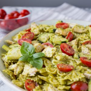 Everyone LOVES when I bring this 5 Ingredient Summer Pesto Pasta to parties!