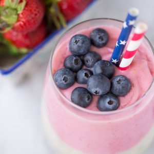 USA smothie! Strawberry Banana 4th of July Smoothie