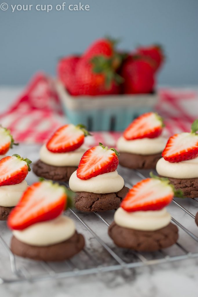 LOVE this recipe! World's Best Cake Mix Cookies