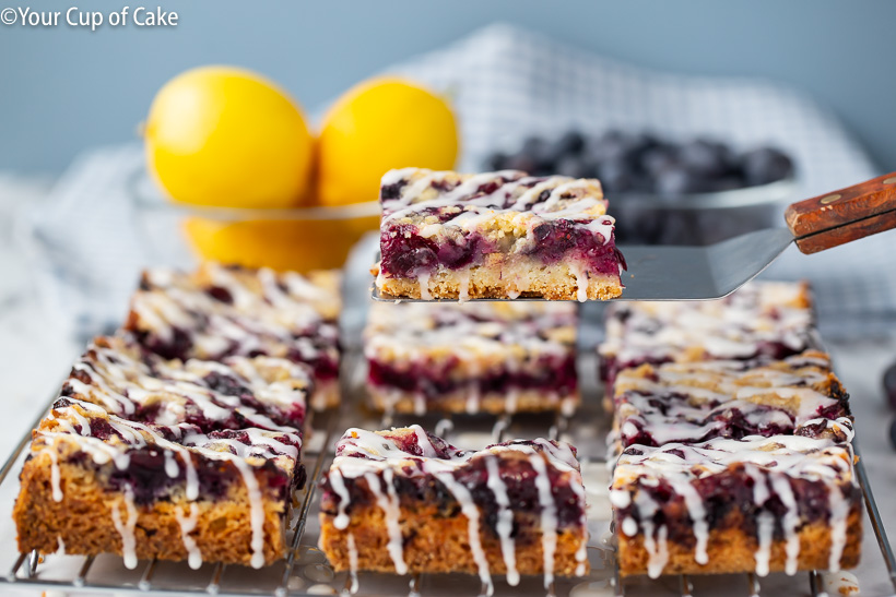 Easy dessert recipe for Blueberry Cobbler Bars