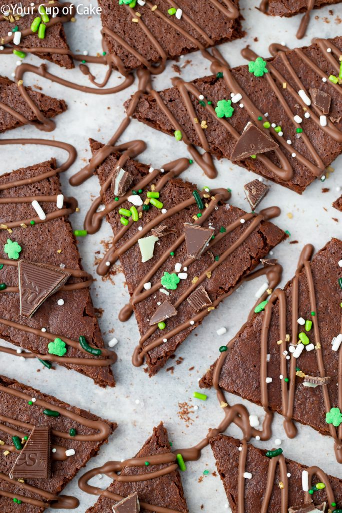 ADDICTIVE Chocolate Mint Brownie Bark, love this!