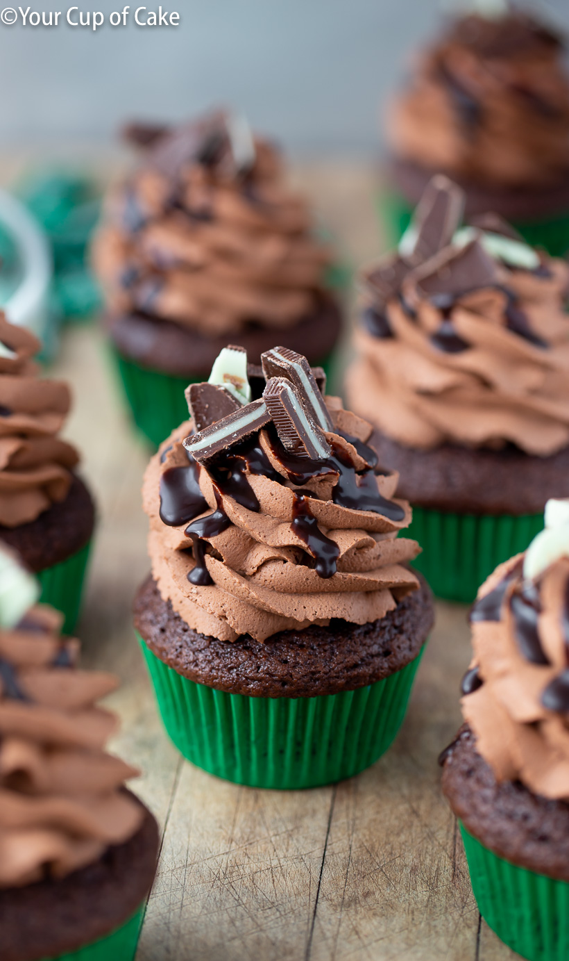 LOVE these Mint Chocolate Mousse Cupcakes with Andes Mints