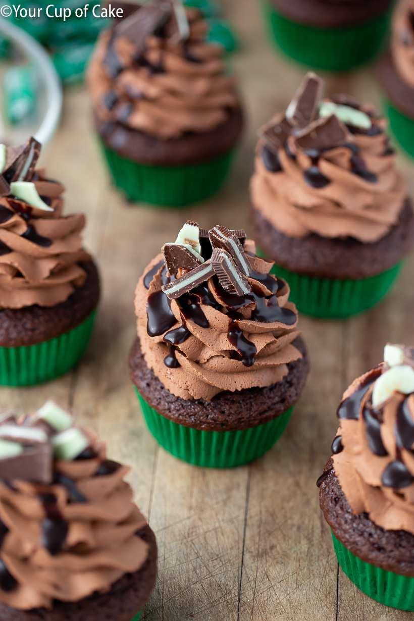 OBSESSED with these Mint Chocolate Mousse Cupcakes with 2 ingredient frosting!