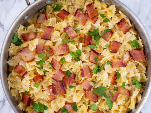 Bacon store alfredo pasta