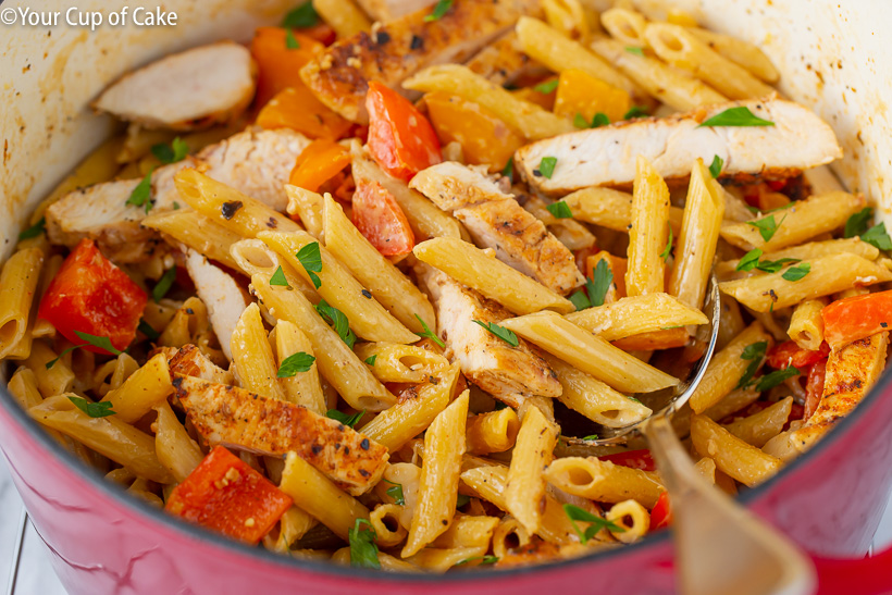 One pot meal! One Pot Creamy Cajun Chicken Alfredo