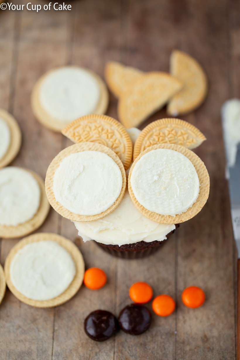 How to make Easy Oreo Owl Cupcakes