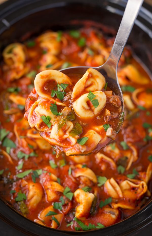 So OBSESSED with this crock pot recipe, Slow Cooker Lasagna Tortellini Soup