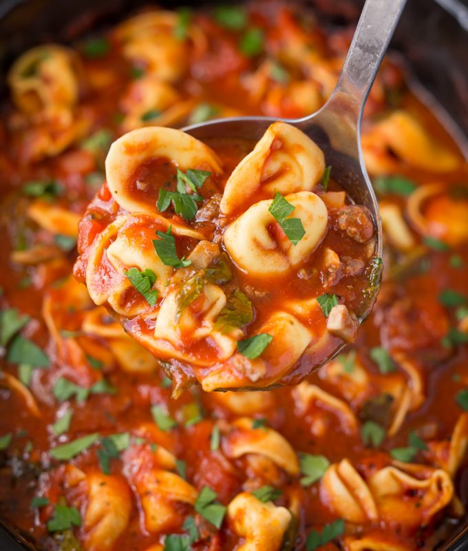 So OBSESSED with this crock pot recipe, Slow Cooker Lasagna Tortellini Soup