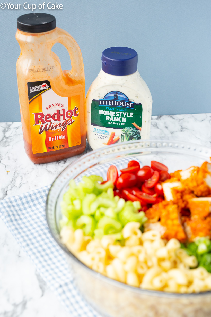 Easy dinner recipe for Buffalo Chicken lovers! 