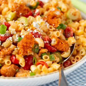 New favorite dinner recipe!! Easy Buffalo Chicken Pasta Salad