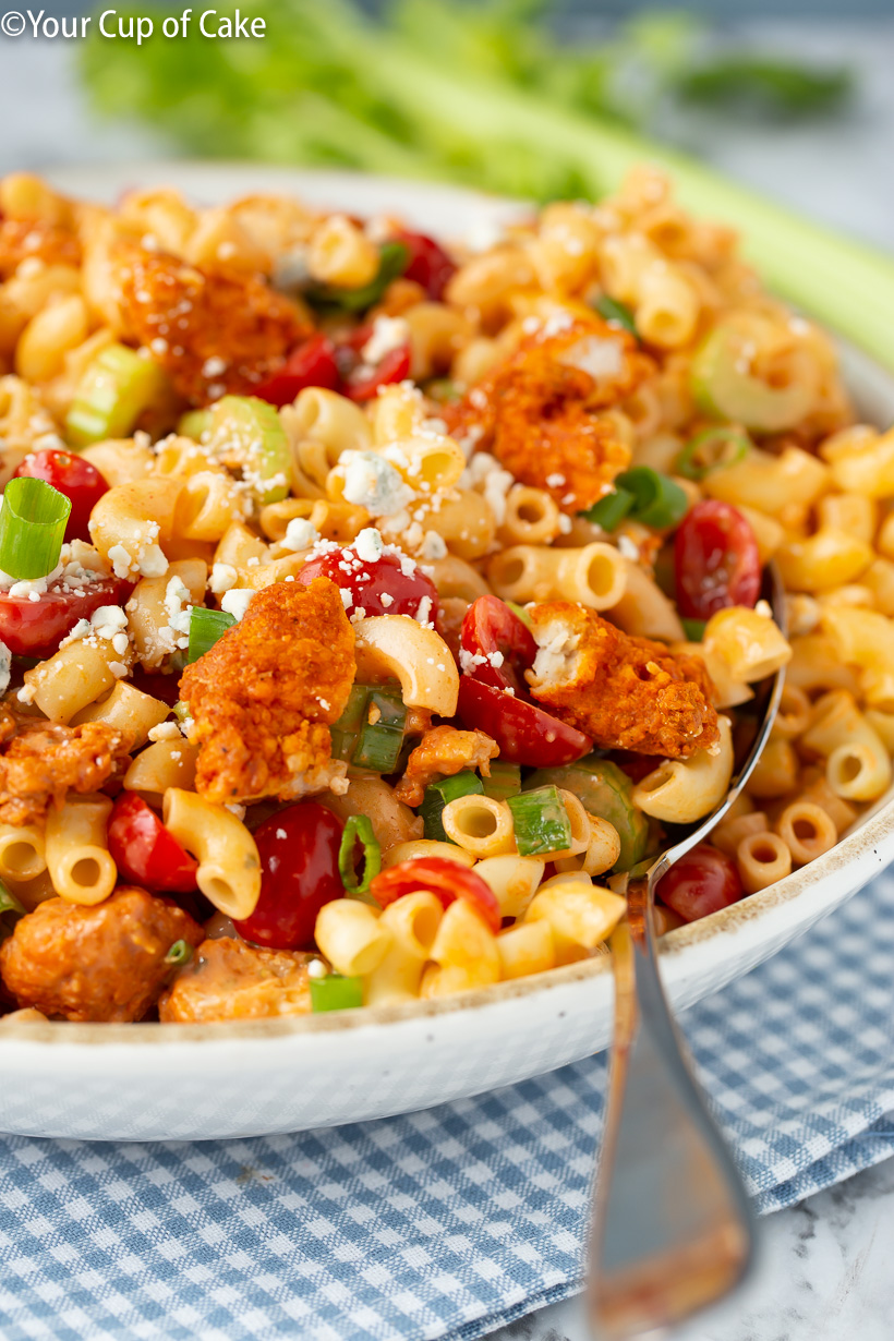 New favorite dinner recipe!! Easy Buffalo Chicken Pasta Salad