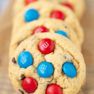 SO DELICIOUS!! These 4th of July Banana Cookies are the best!