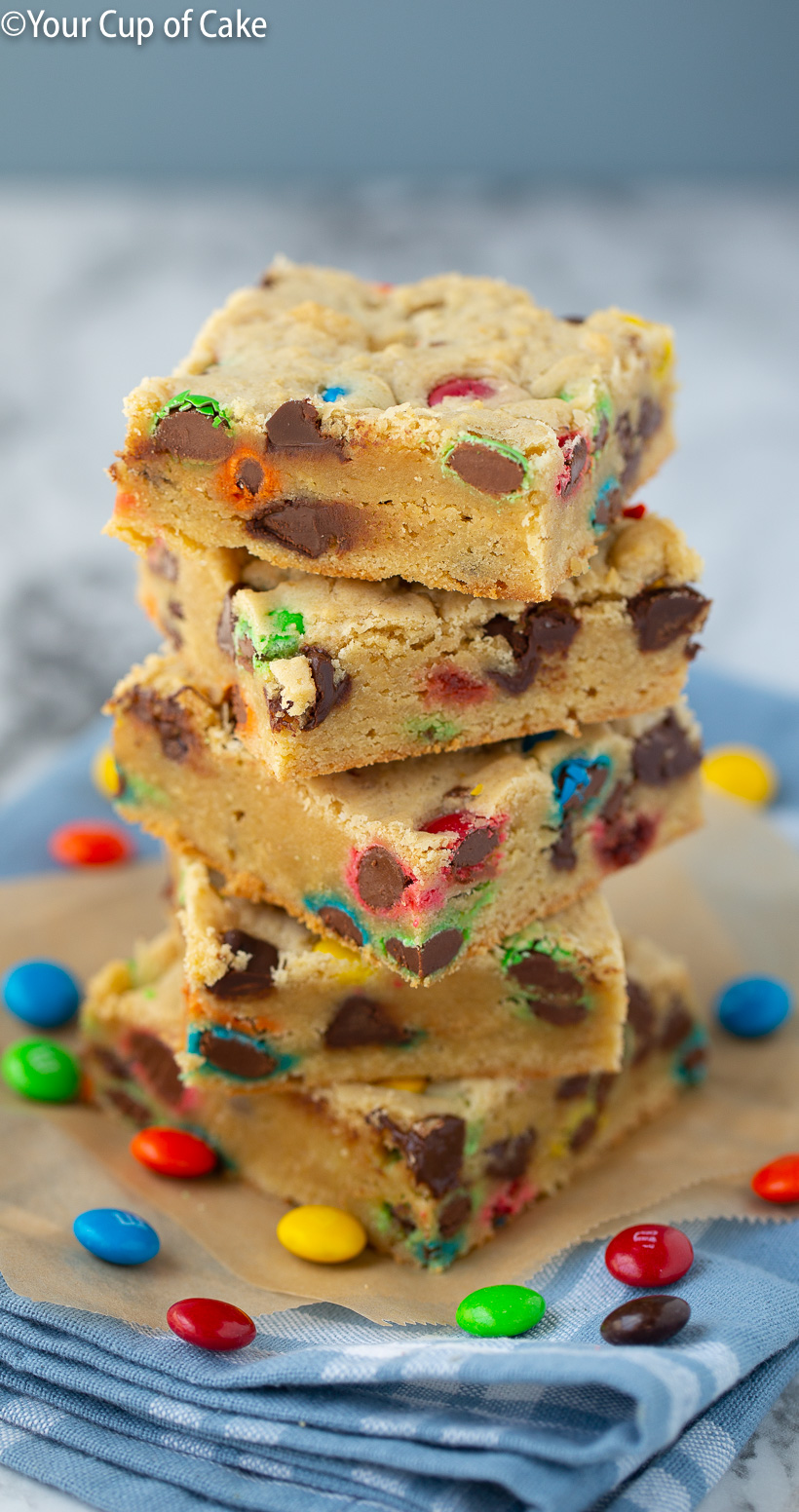 I LOVE making these Chocolate Chip M&M Cookie Bars for everyone!