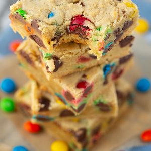 AMAZING Chocolate Chip M&M Cookie Bars