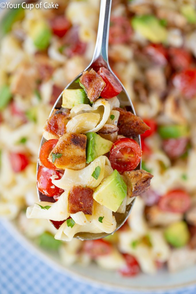 FAVORITE potluck pasta salad recipe! Chicken Bacon Ranch Pasta Salad